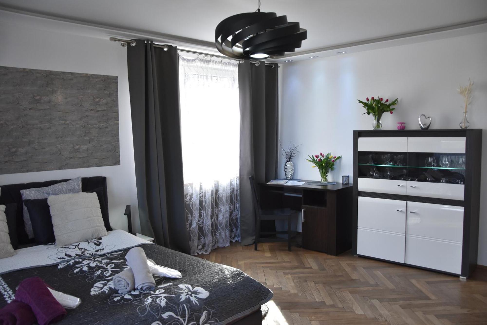 Apartament Night Premium Krakow Ngoại thất bức ảnh